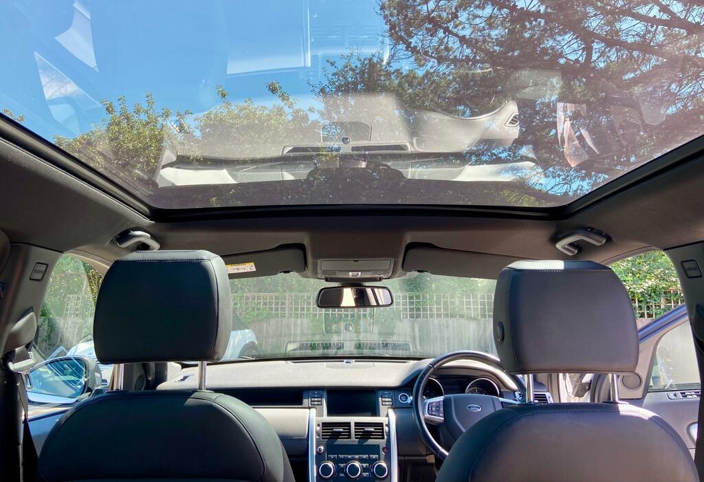 Land Rover Discovery Sport Hse Black #16