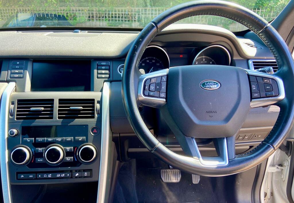 Land Rover Discovery Sport Hse Black #18