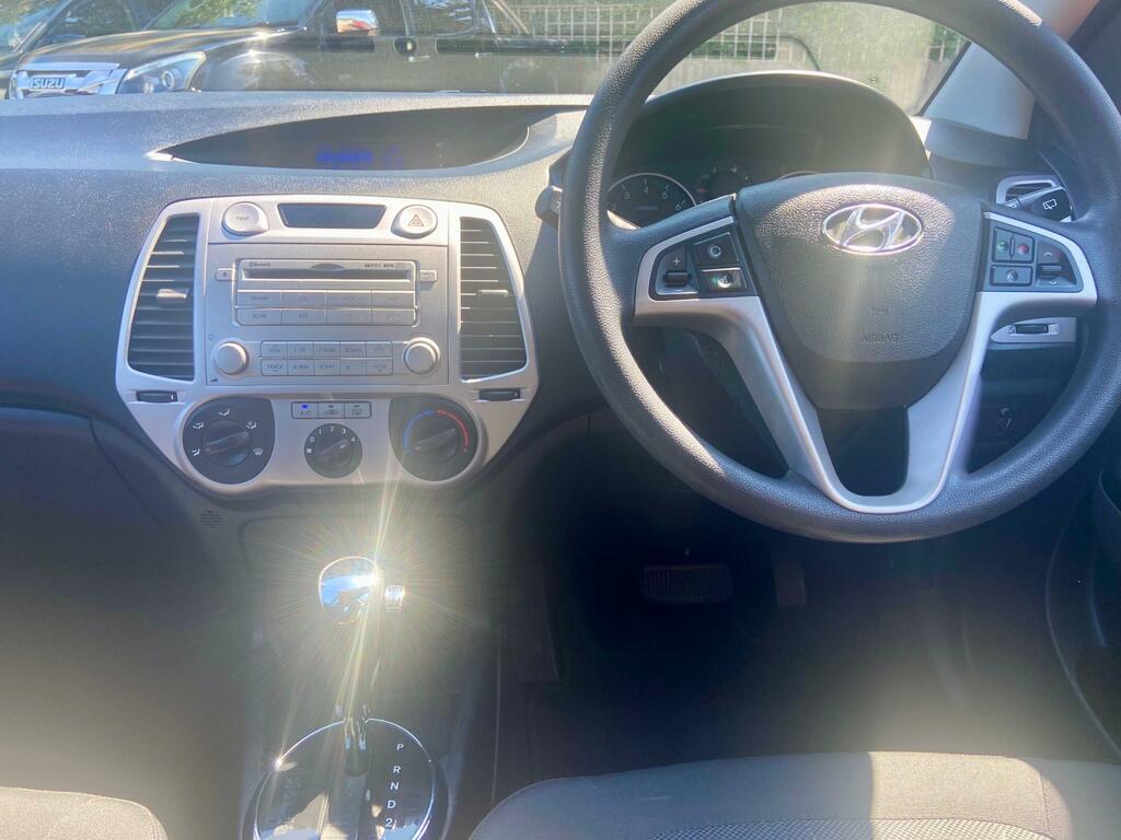 Hyundai I20 Active Silver #11