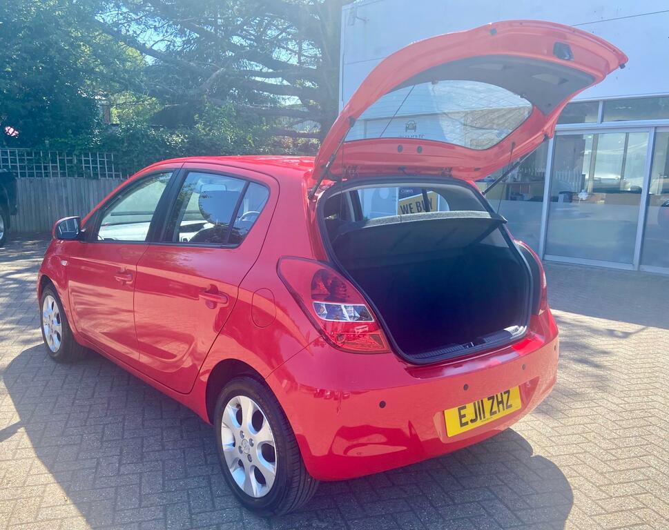 Hyundai I20 Active Silver #9