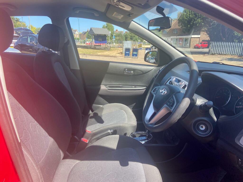 Hyundai I20 Active Silver #13