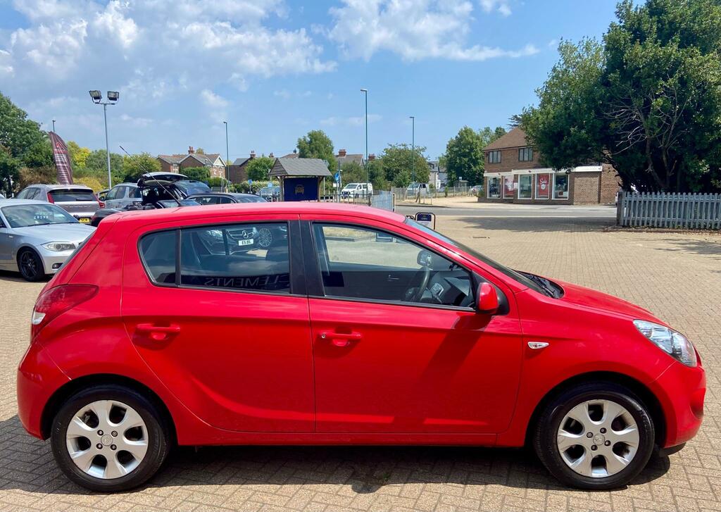 Hyundai I20 1.4 Comfort Hatchback Red #6