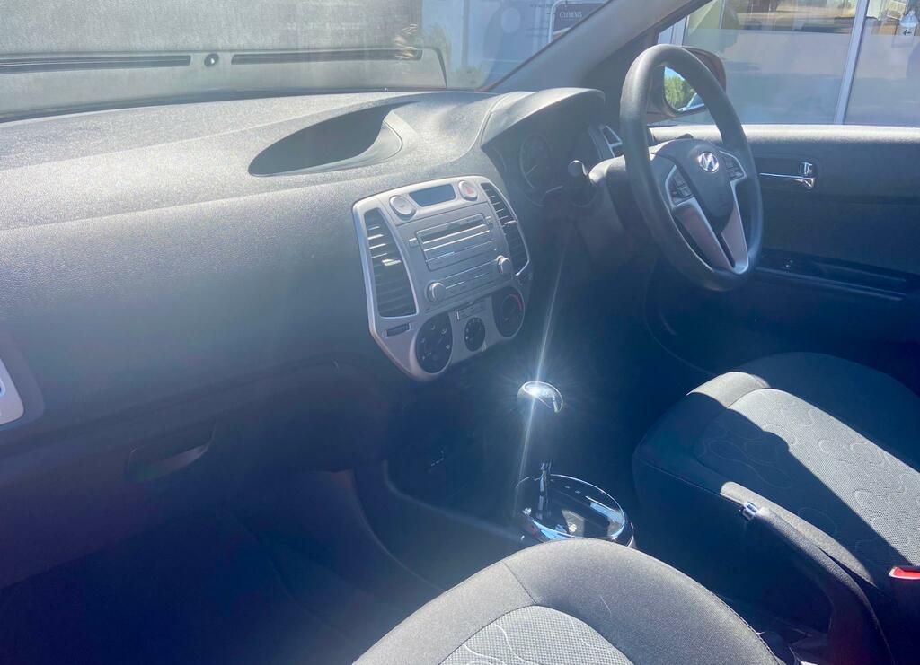 Hyundai I20 Active Silver #15
