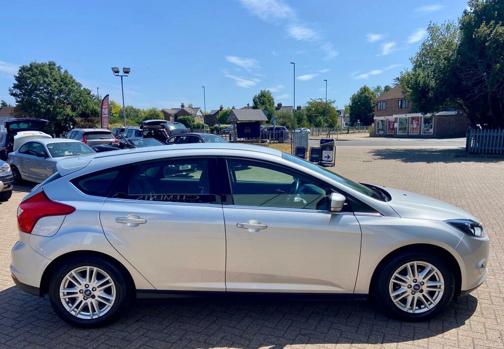 Ford Focus 1.6 Titanium Hatchback MW62XGU Silver #6