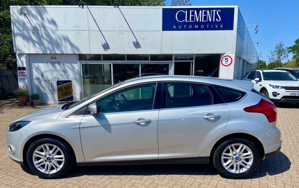 Ford Focus 1.6 Titanium Hatchback MW62XGU Silver #2