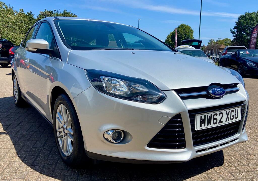 Ford Focus 1.6 Titanium Hatchback MW62XGU Silver #3