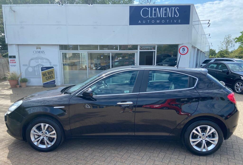 Alfa Romeo Giulietta 2.0 Jtdm-2 Lusso Hatchback Black #2