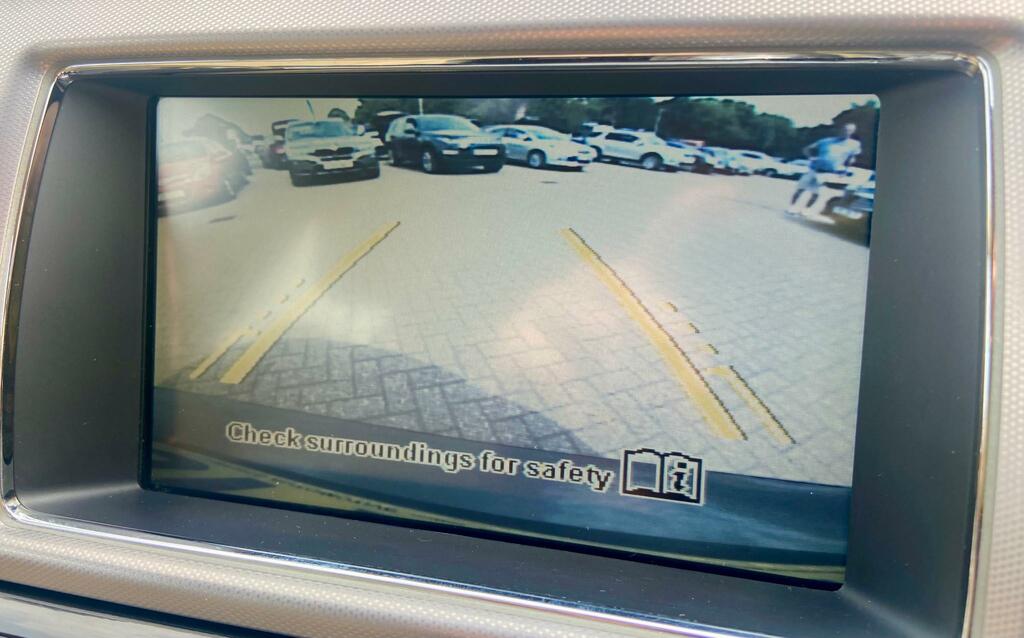 Jaguar XF V6 Premium Luxury Gold #15