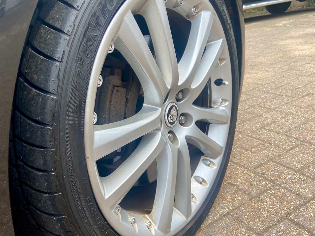Jaguar XF V6 Premium Luxury Gold #30