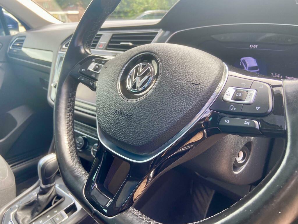 Volkswagen Tiguan Tdi Bluemotion Tech Sel Black #9