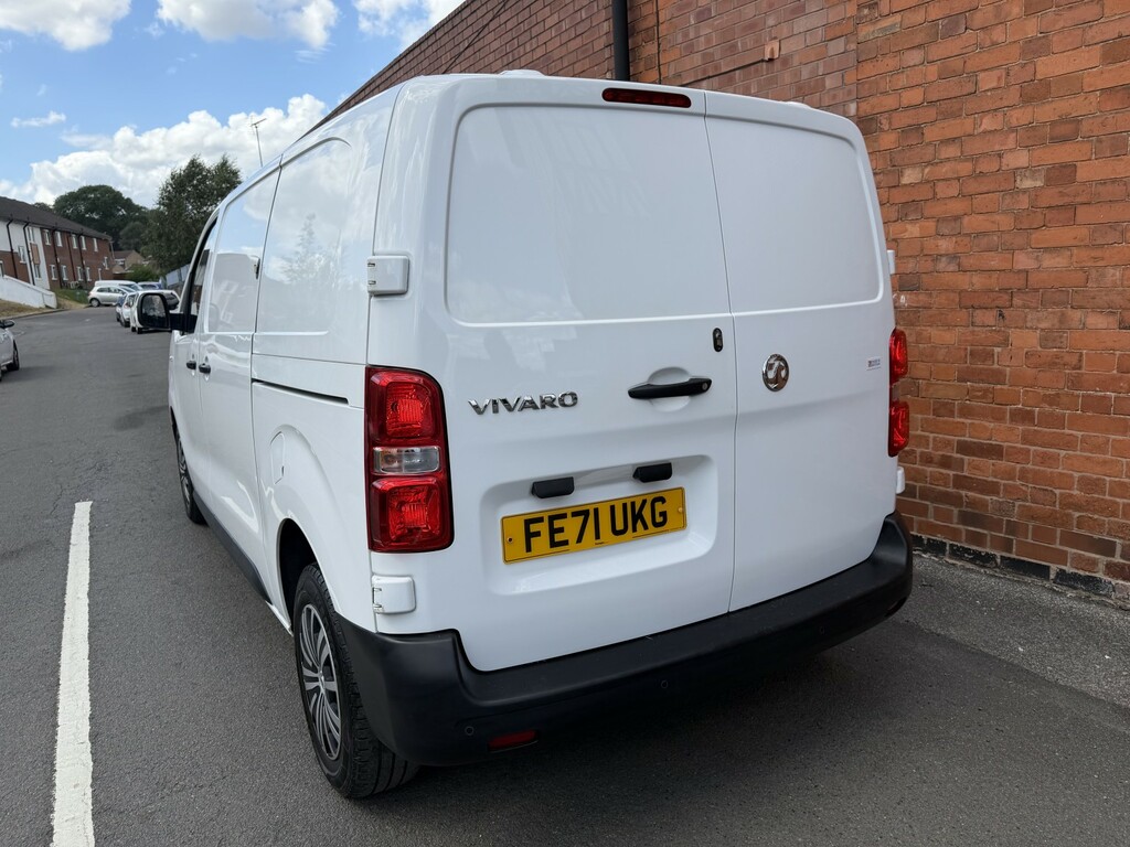 Vauxhall Vivaro 2.0 Turbo D 3100 Dynamic White #6