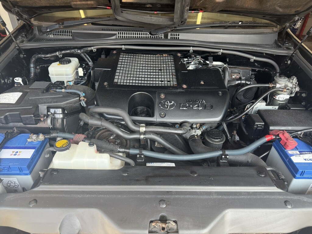 Toyota Land Cruiser 3.0 D-4d Lc5 Silver #7