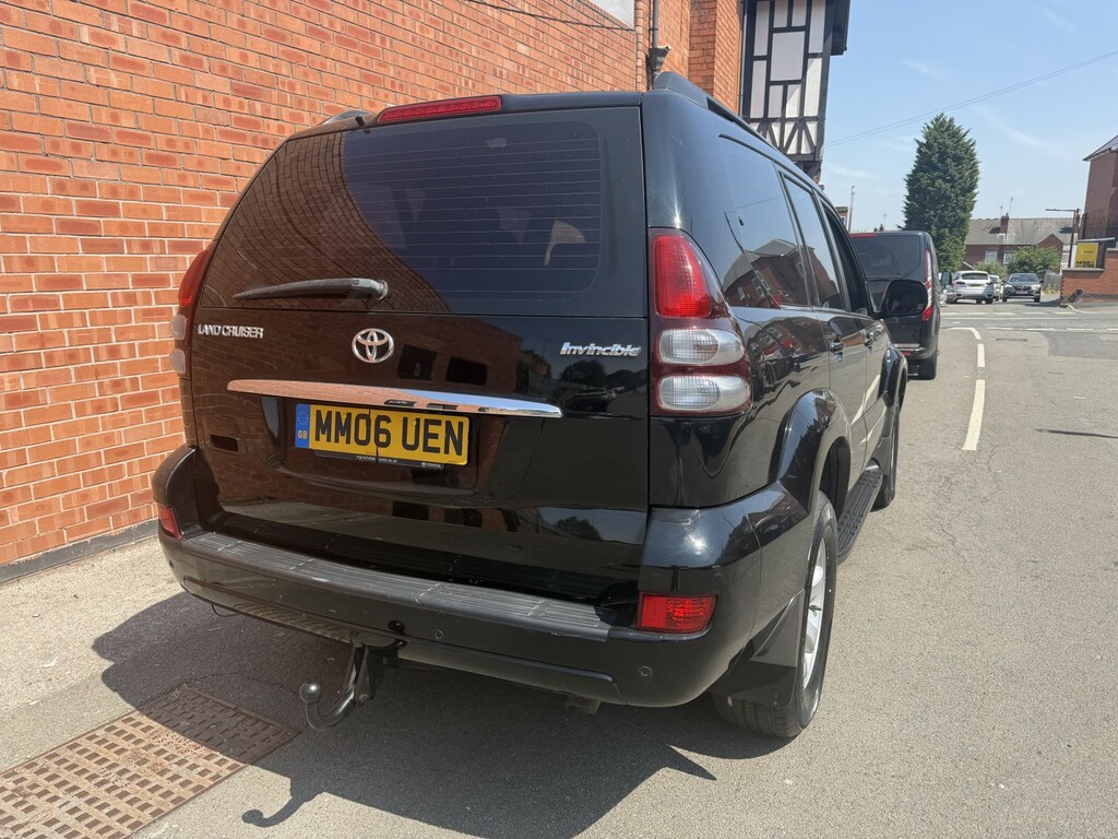 Toyota Land Cruiser 3.0 D-4d Invincible Black #3