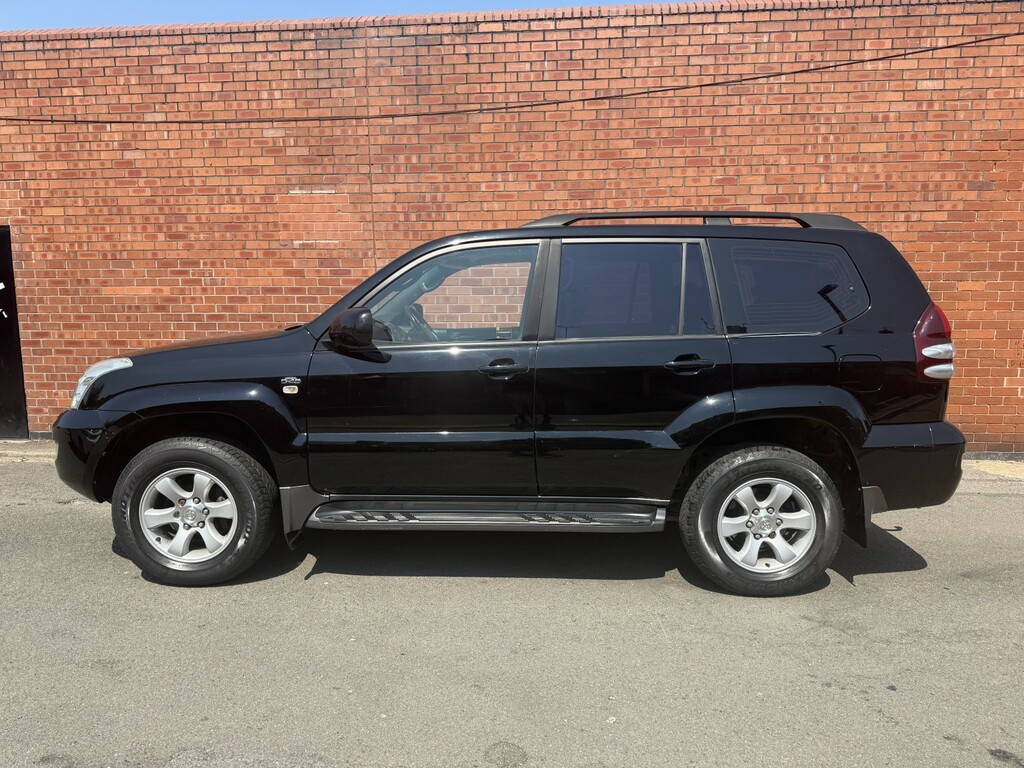 Toyota Land Cruiser 3.0 D-4d Invincible Black #5