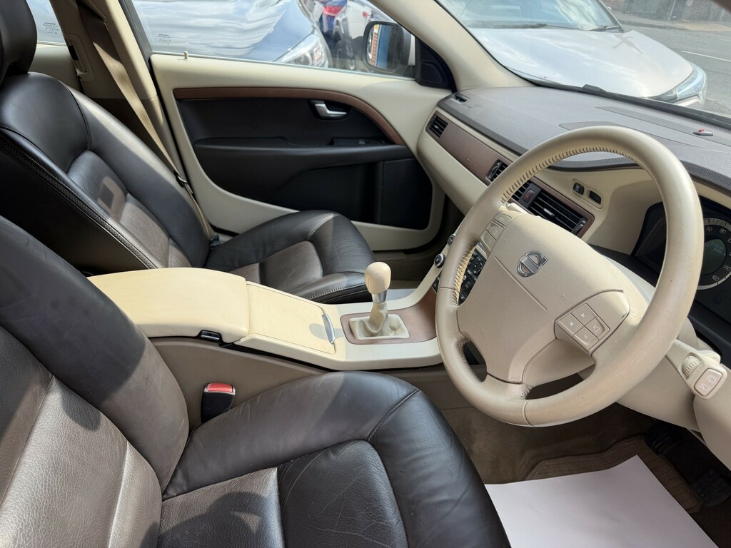 Volvo XC70 2.4 D5 Se Lux Geartronic Awd Euro 4 Grey #8