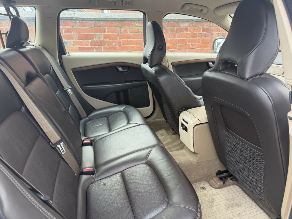 Volvo XC70 2.4 D5 Se Lux Geartronic Awd Euro 4 Grey #11