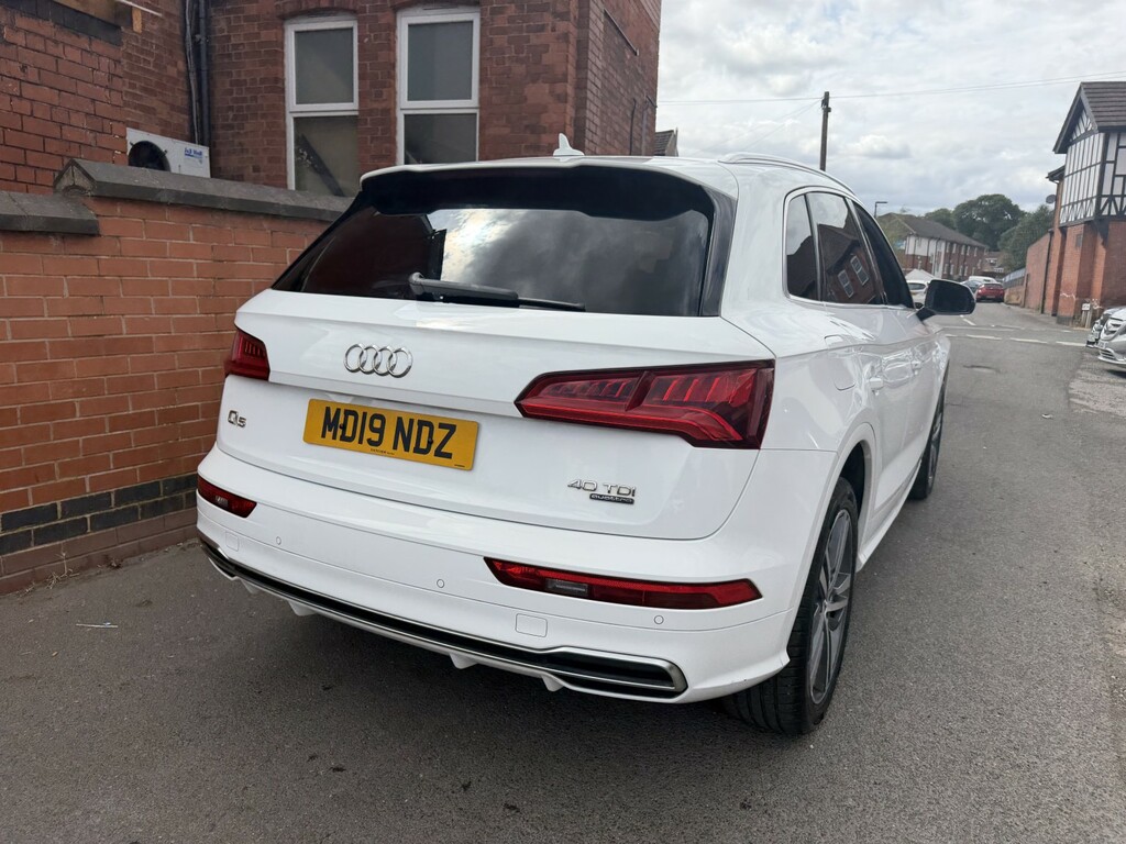Audi Q5 2.0 Tdi 40 S Line White #3
