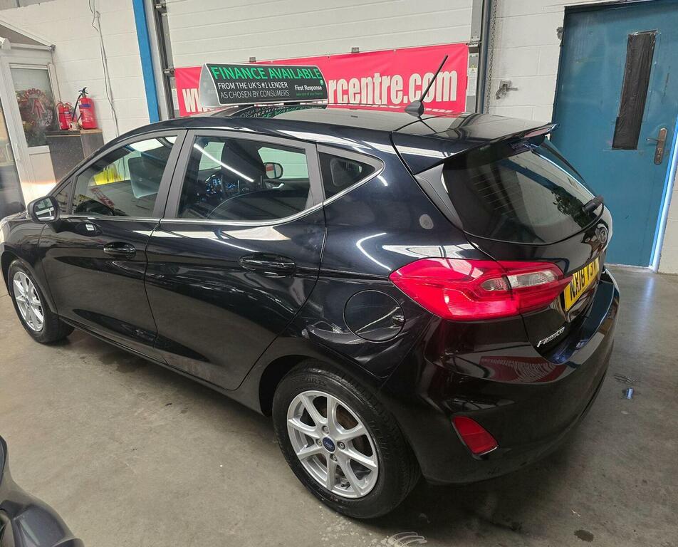 Ford Fiesta 1.1 Ti-vct Zetec Euro 6 Ss Black #2