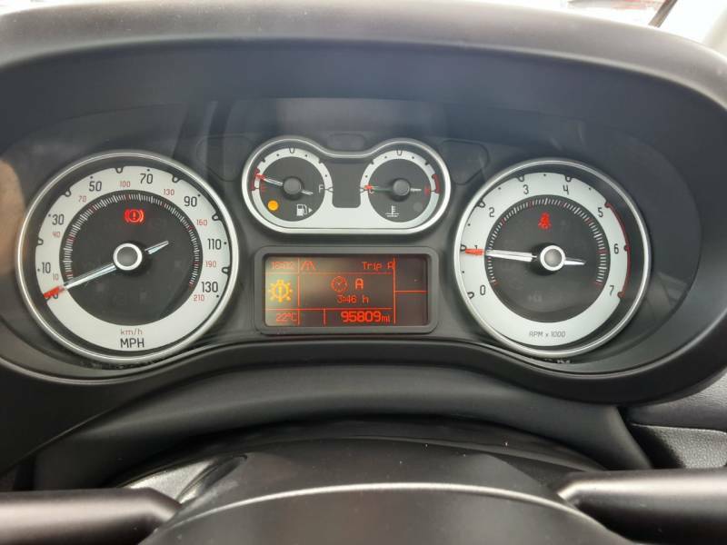 Fiat 500L 1.3 Multijet Trekking Dualogic Euro 5 Ss Yellow #9