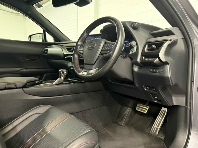 Lexus UX 250H 2.0 F-sport Cvt Takumi Pack Grey #46