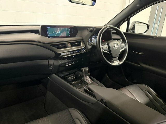Lexus UX 250H 2.0 F-sport Cvt Takumi Pack Grey #48