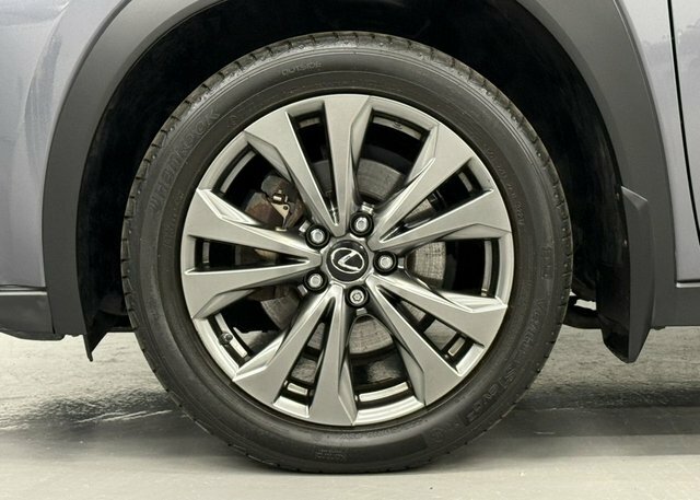 Lexus UX 250H 2.0 F-sport Cvt Takumi Pack Grey #32