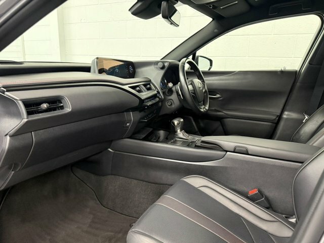 Lexus UX 250H 2.0 F-sport Cvt Takumi Pack Grey #35
