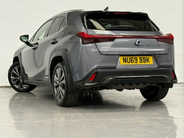 Lexus UX 250H 2.0 F-sport Cvt Takumi Pack Grey #30