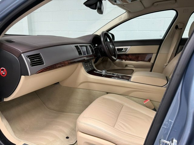Jaguar XF 2.7D Luxury Spares Or Repairs Only Gold #34