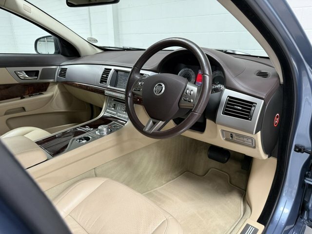 Jaguar XF 2.7D Luxury Spares Or Repairs Only Gold #10