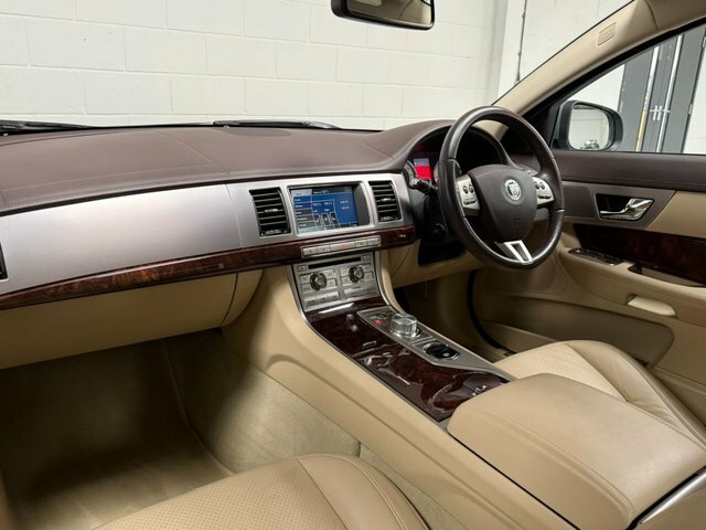 Jaguar XF 2.7D Luxury Spares Or Repairs Only Gold #48