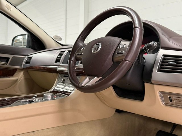 Jaguar XF 2.7D Luxury Spares Or Repairs Only Gold #40