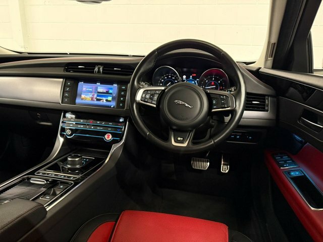 Jaguar XF 3.0D V6 S Saloon Euro 6 S S 300 Blue #12