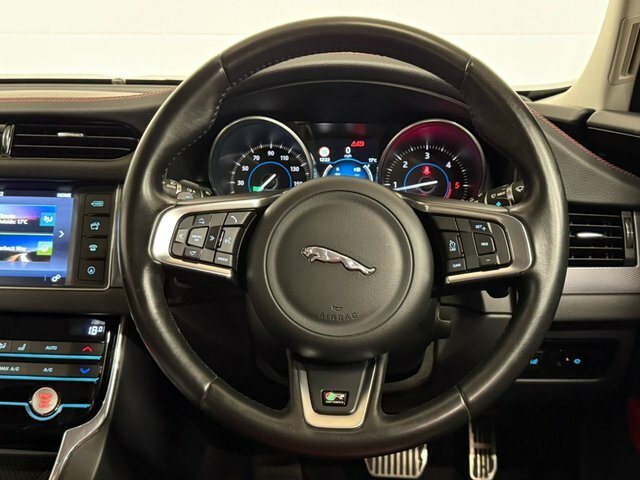 Jaguar XF 3.0D V6 S Saloon Euro 6 S S 300 Blue #13