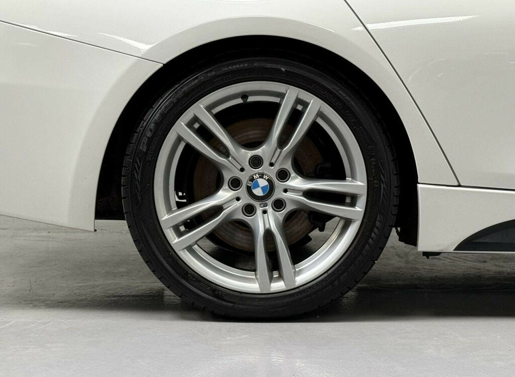 BMW 3 Series 3.0 330D M Sport Saloon Euro 5 S White #4