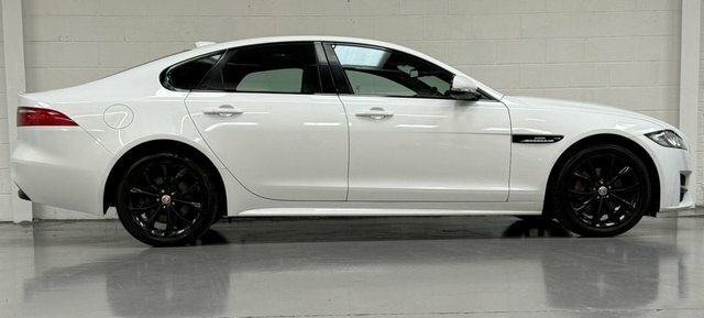 Jaguar XF 2018 2.0D R-sport Saloon Euro 6 S White #2