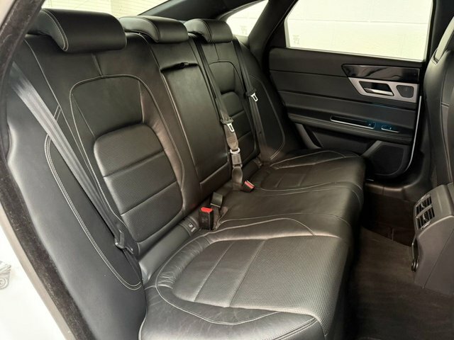 Jaguar XF 2018 2.0D R-sport Saloon Euro 6 S White #4