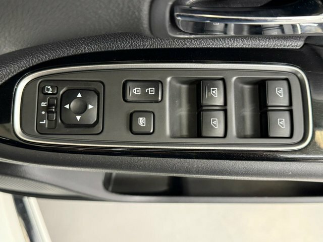 Mitsubishi Outlander 2.4H Twinmotor 13.8Kwh 4Hs Cvt 4Wd Black #27