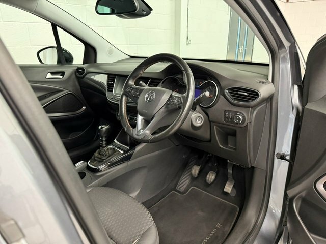 Vauxhall Crossland X 2018 1.6 Turbo D Elite Nav Suv E Grey #5