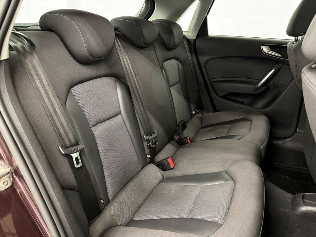 Audi A1 1.6 Tdi Sport Sportback Euro 6 MM15WWB Red #6