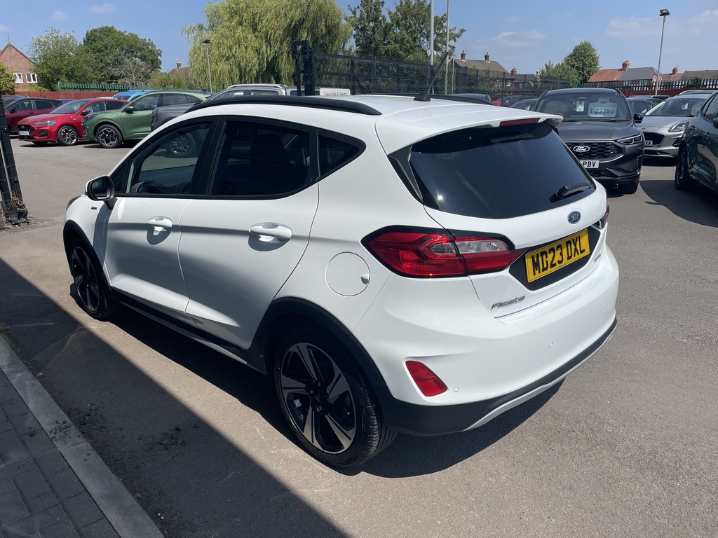Ford Fiesta 1.0 Ecoboost Hybrid Mhev 125 Active MD23DXL White #4