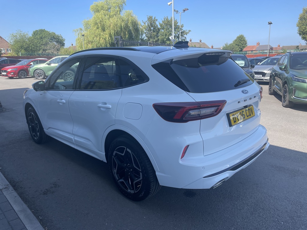 Ford Kuga 1.5 Ecoboost St-line X DY26CDV White #4