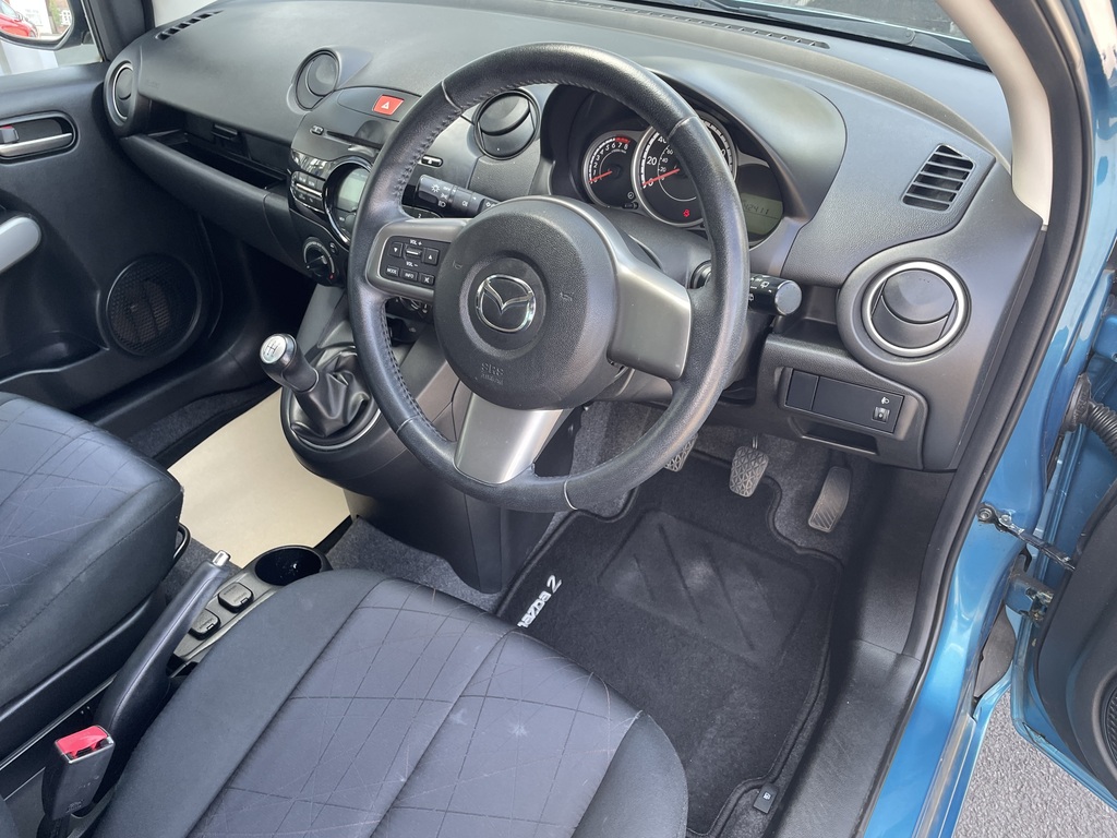 Mazda 2 1.3 Tamura Euro 5 Red #17