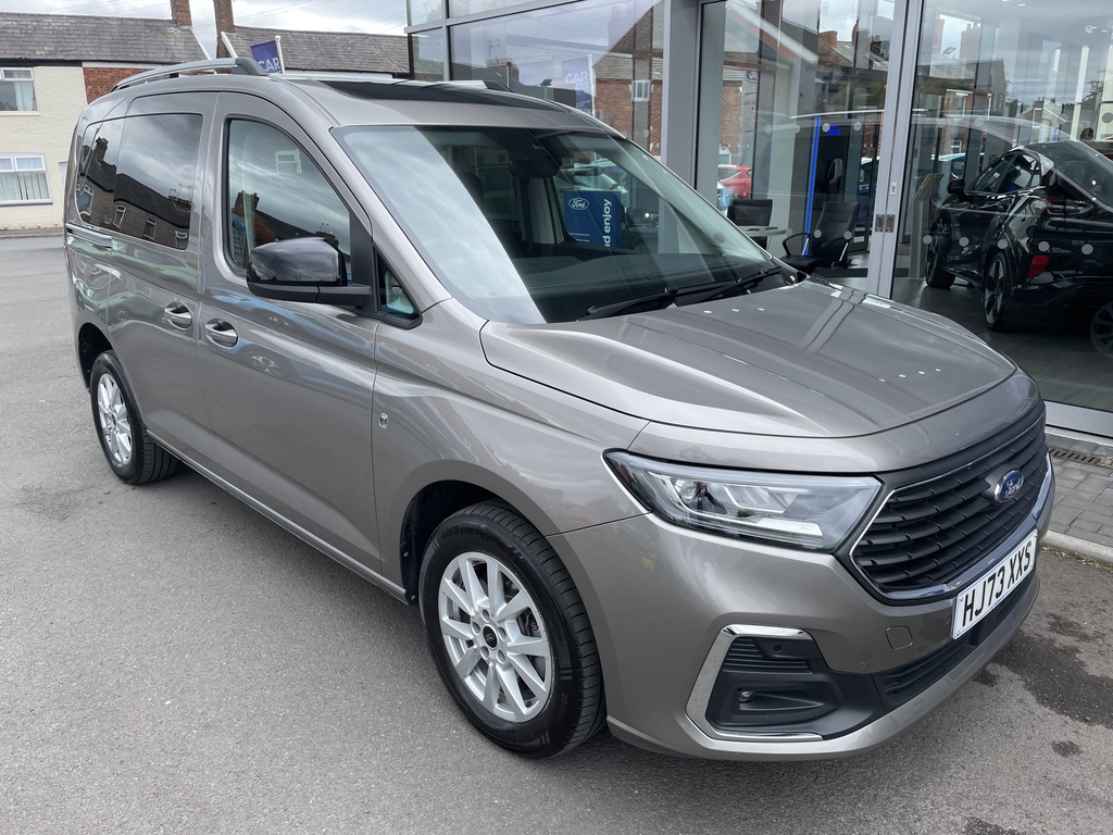 Ford Tourneo Connect 2.0 Ecoblue Titanium Silver