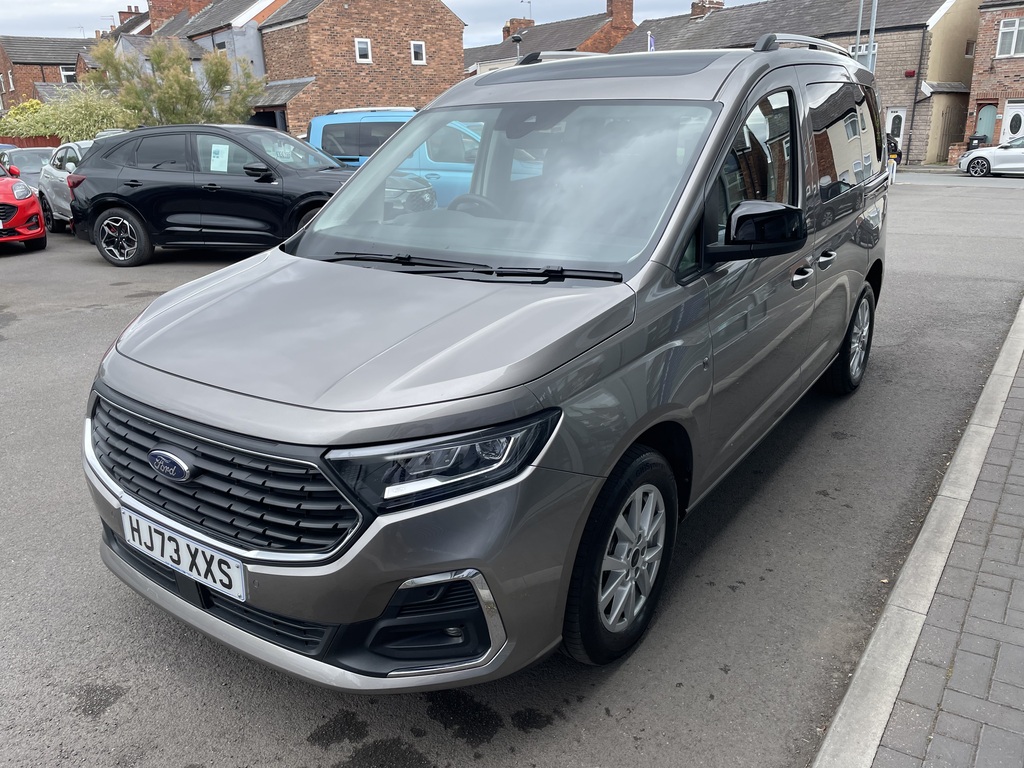 Ford Tourneo Connect 2.0 Ecoblue Titanium Silver #2
