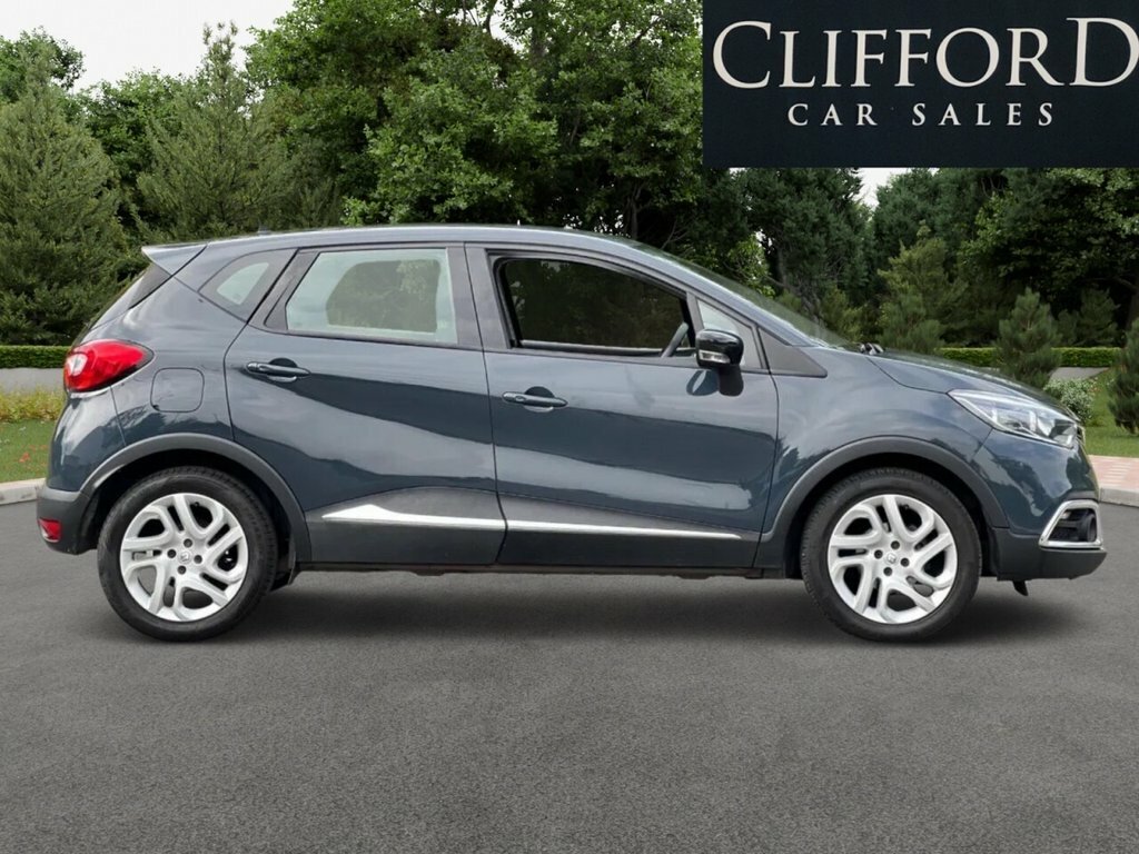 Renault Captur 1.5L Expression Convenience HY64JOV Blue #4