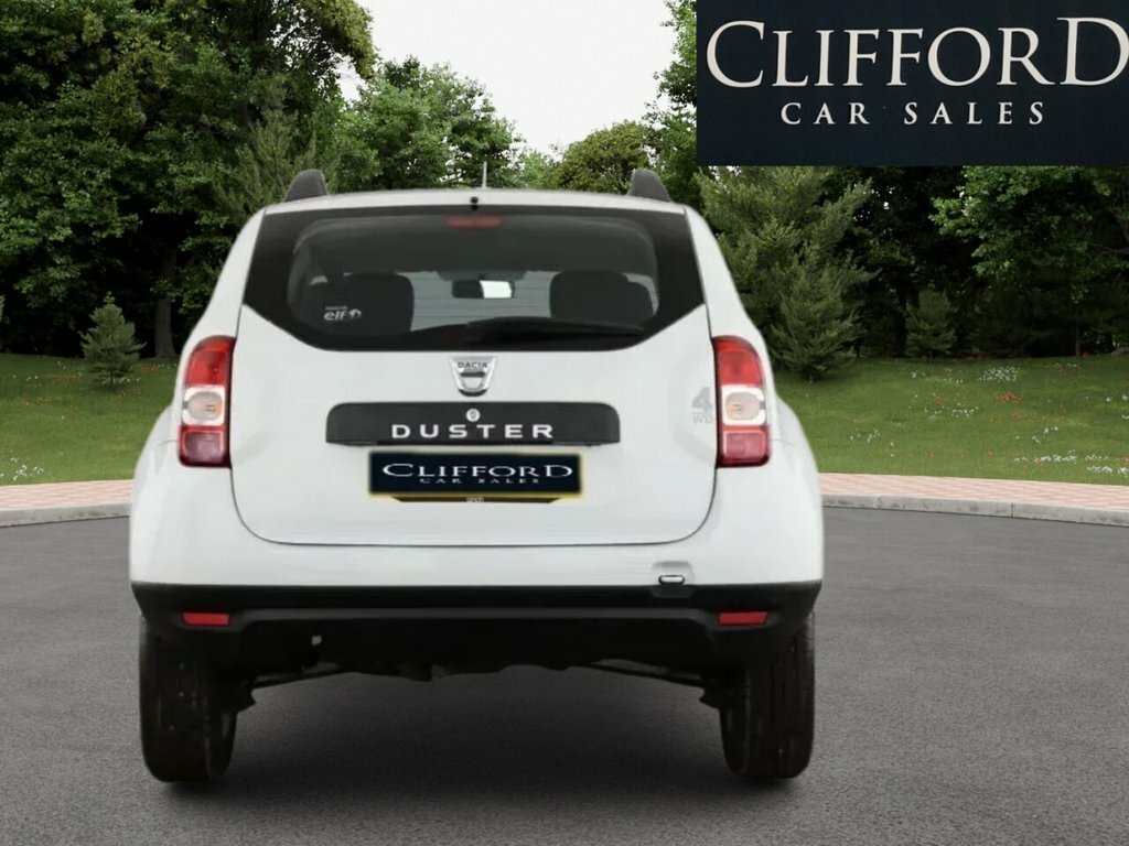 Dacia Duster Suv White #3