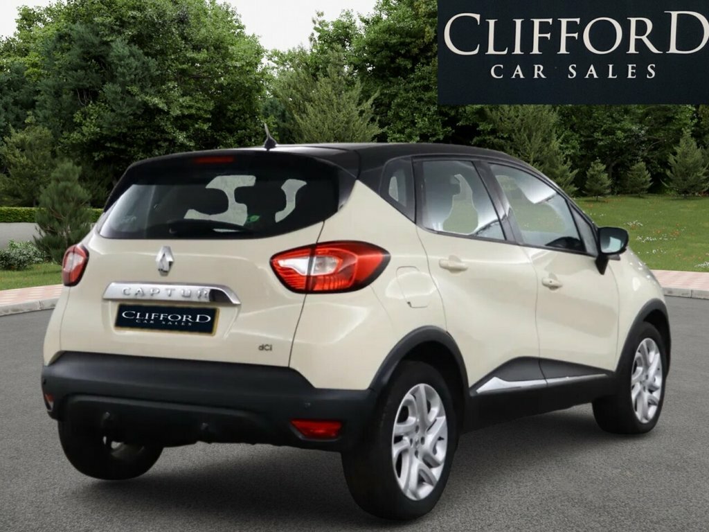 Renault Captur Suv SH16CKG White #4