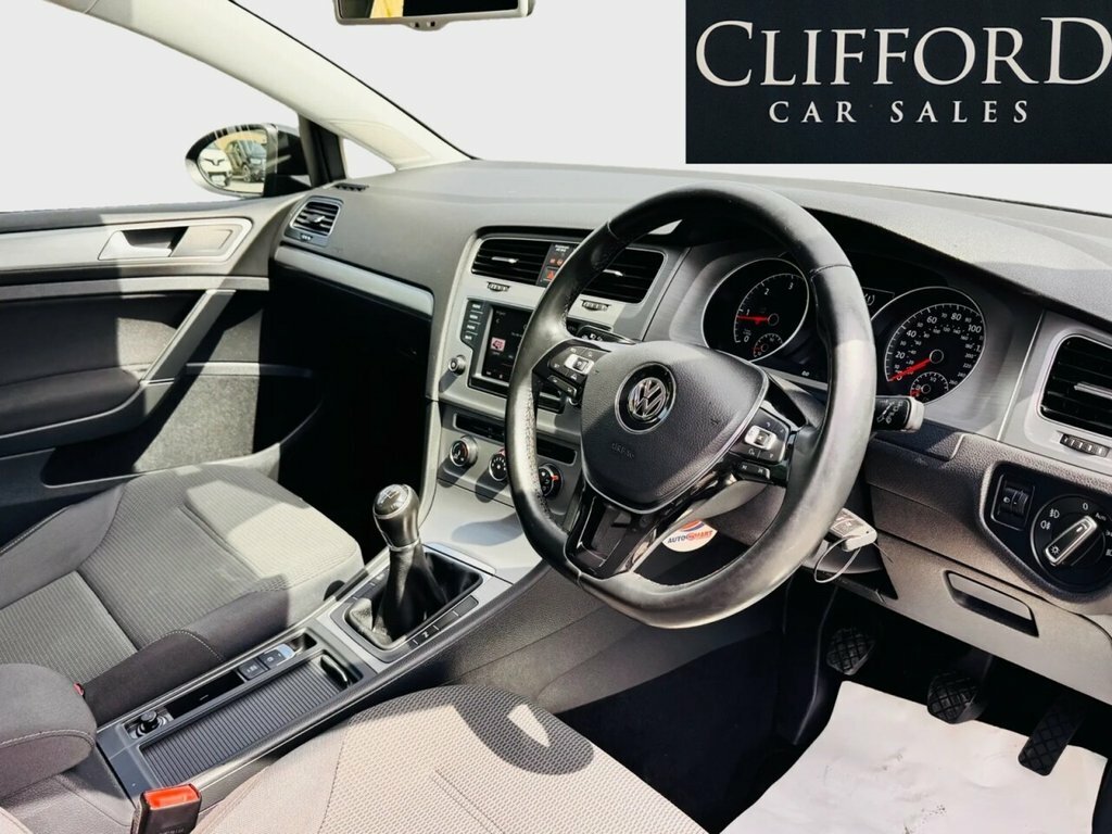 Volkswagen Golf Hatchback MT65PHU Black #4
