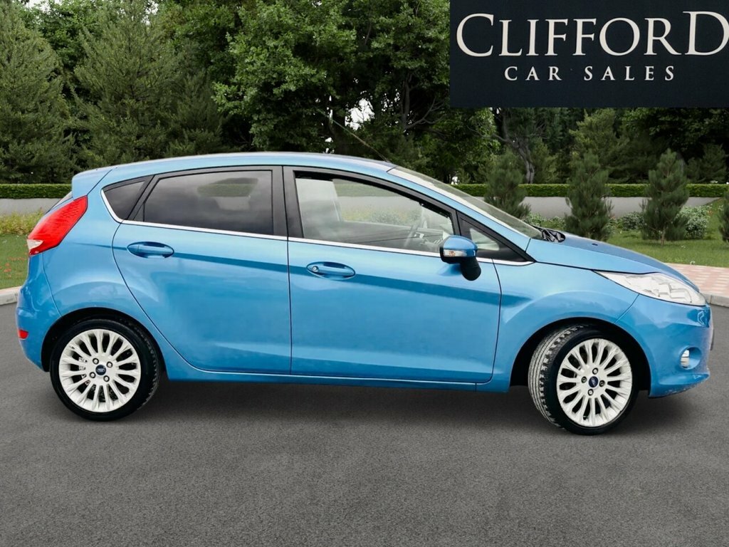 Ford Fiesta Hatchback LC12HRN Blue #4